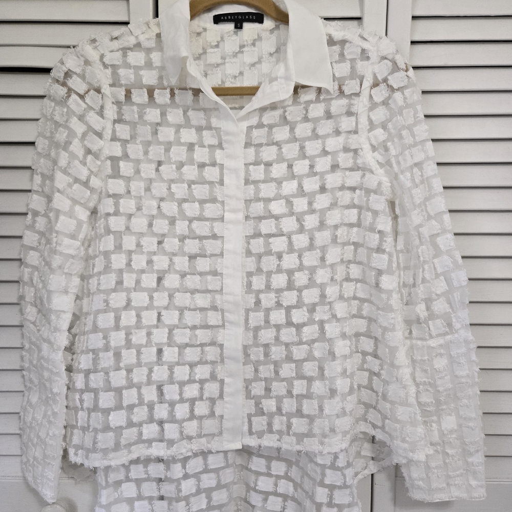 Elegant White Textured Button Down Shirt